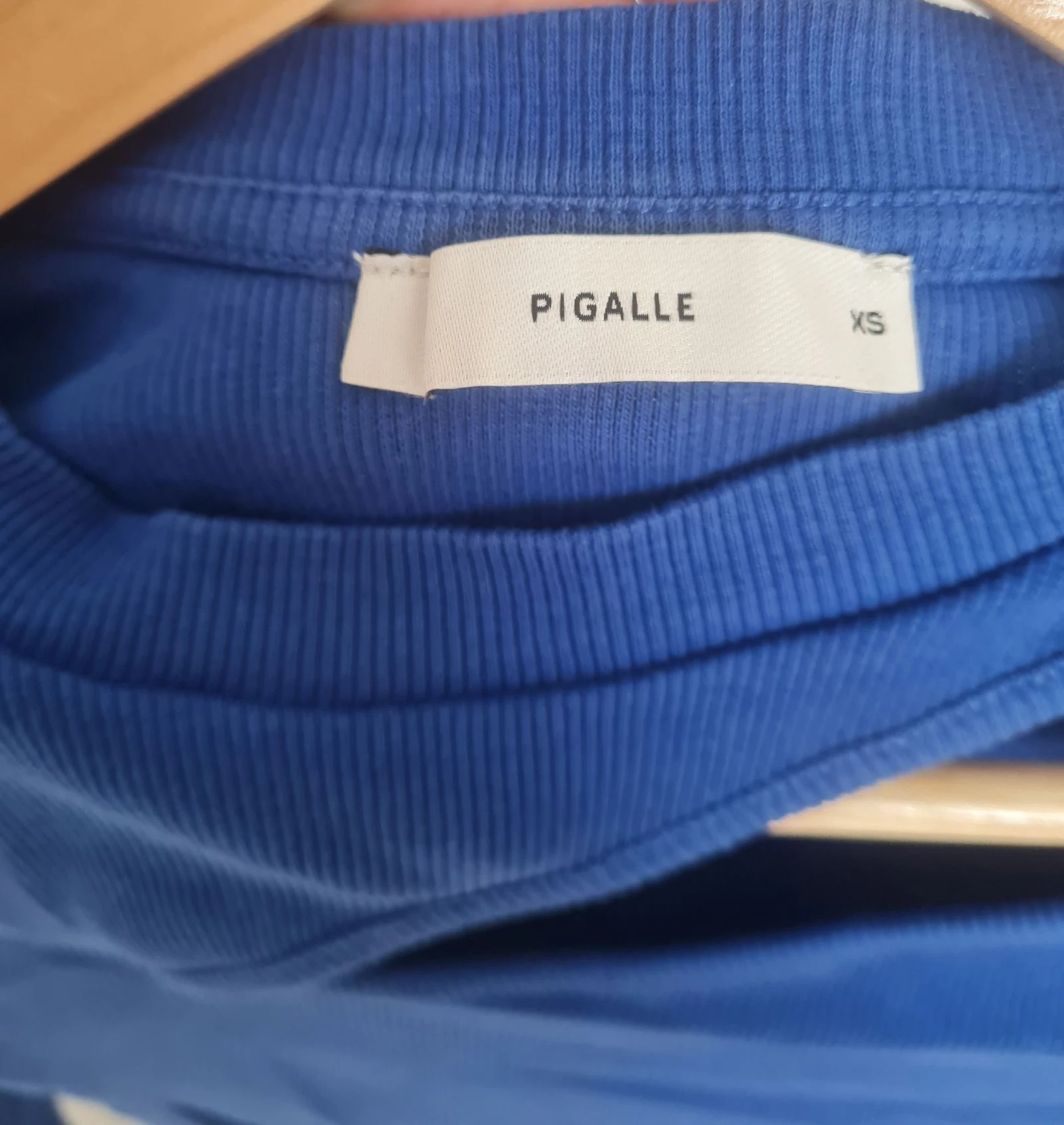Korte elektrische blauwe top 🌺 Pigalle maat XS – photo 4